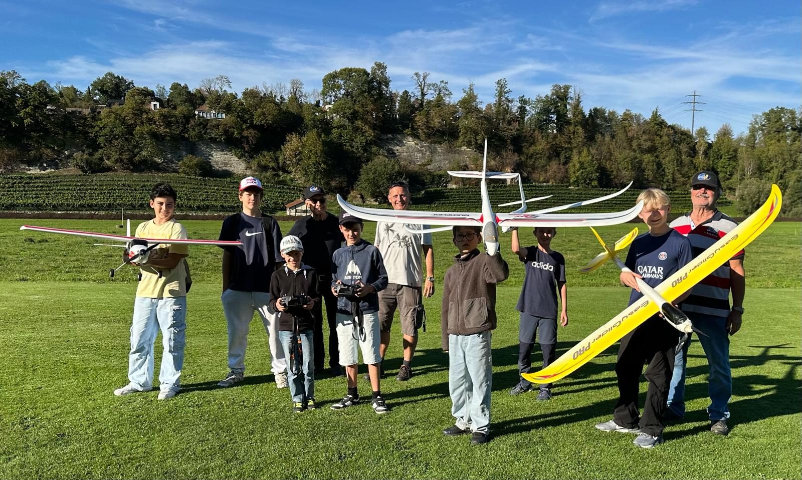 Gruppenbild am Ferienpass 2026 des Modellflugvereins Thal